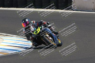 media/Sep-07-2025-CRA (Sun) [[6d6582c22b]]/Race 8/